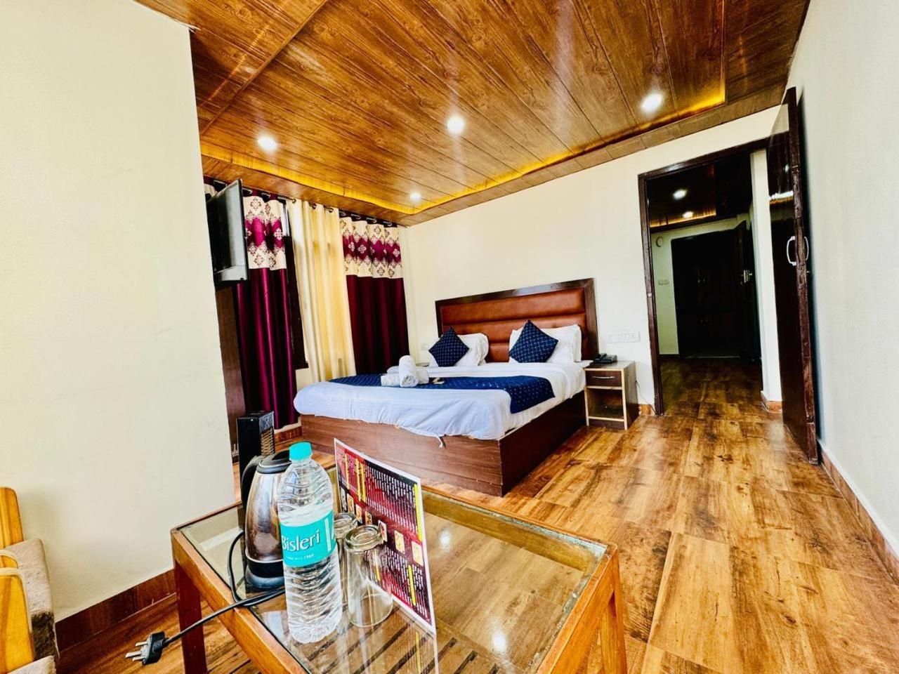 Royal Majestic View Point Lodge Манали Экстерьер фото